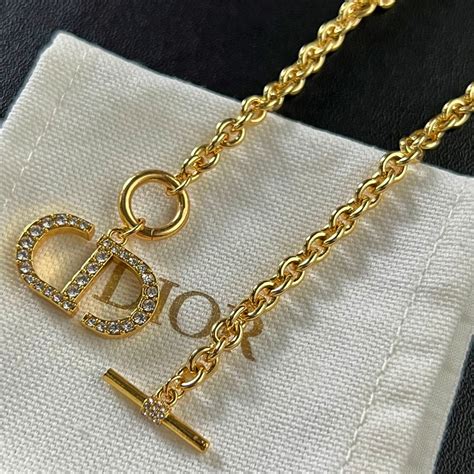 christian dior 30 montaigne necklace.